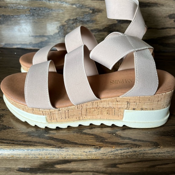 Light pink wedges, size 7 - Picture 2 of 4